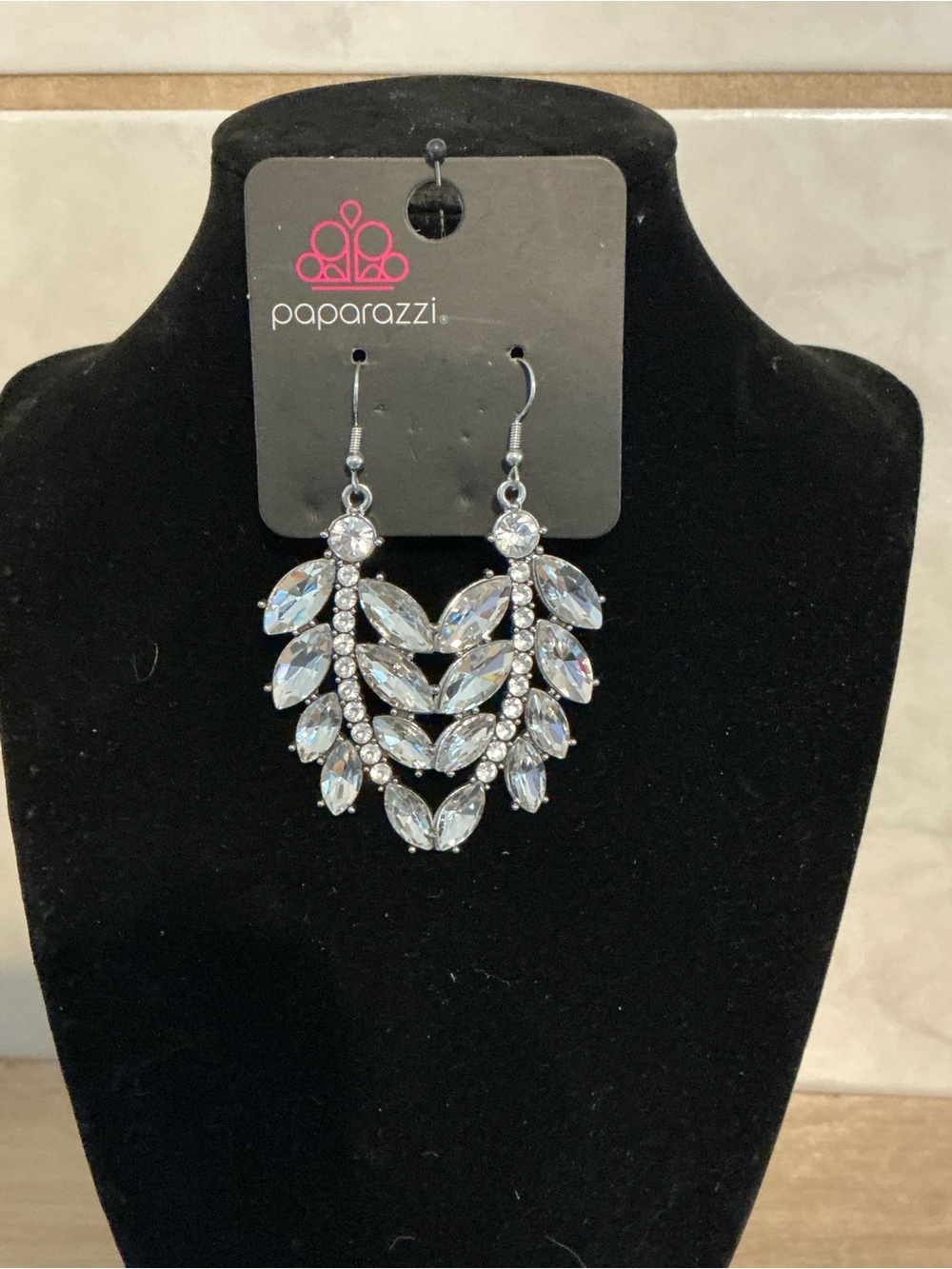 Paparazzi Silver Marquise Leaf Chandelier Earrings - Clear
